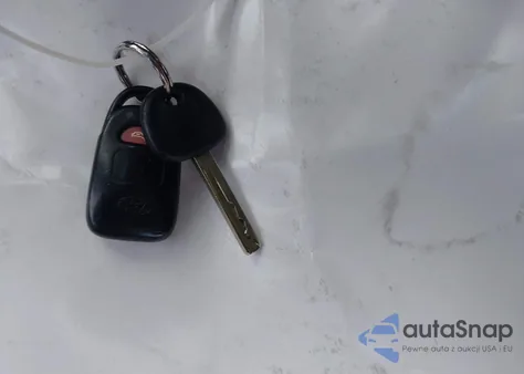 2012 Hyundai Veloster Base W/Black z USA, uszkodzony, nr VIN KMHTC6AD6CU065677